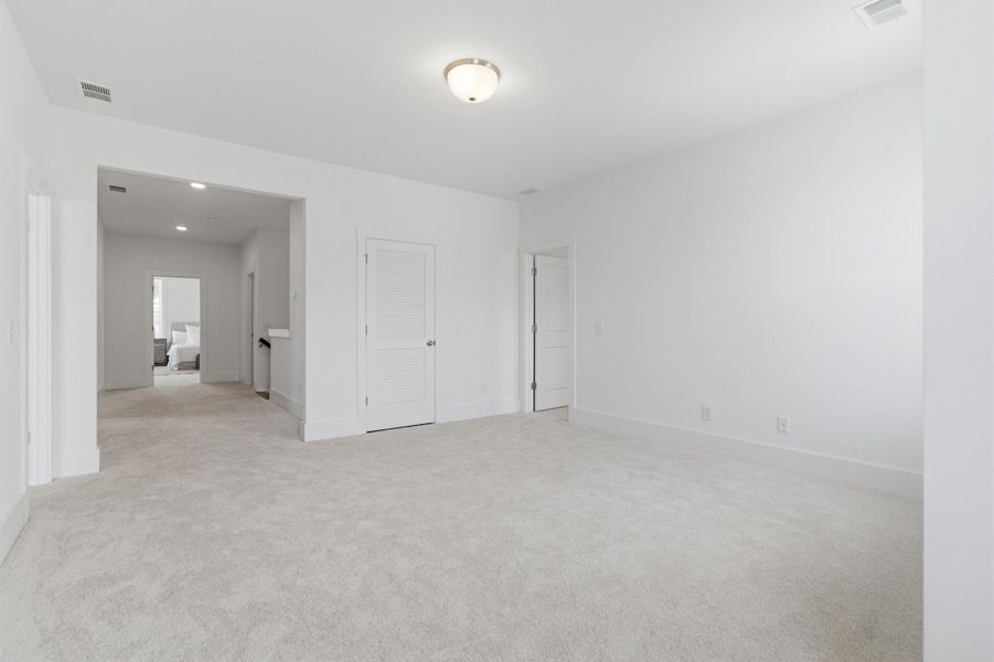 Spacious, unfurnished interior of a new home in , Ravenel (Image 18). Spacious, unfurnished interior of a new home in , Ravenel (Image 18).