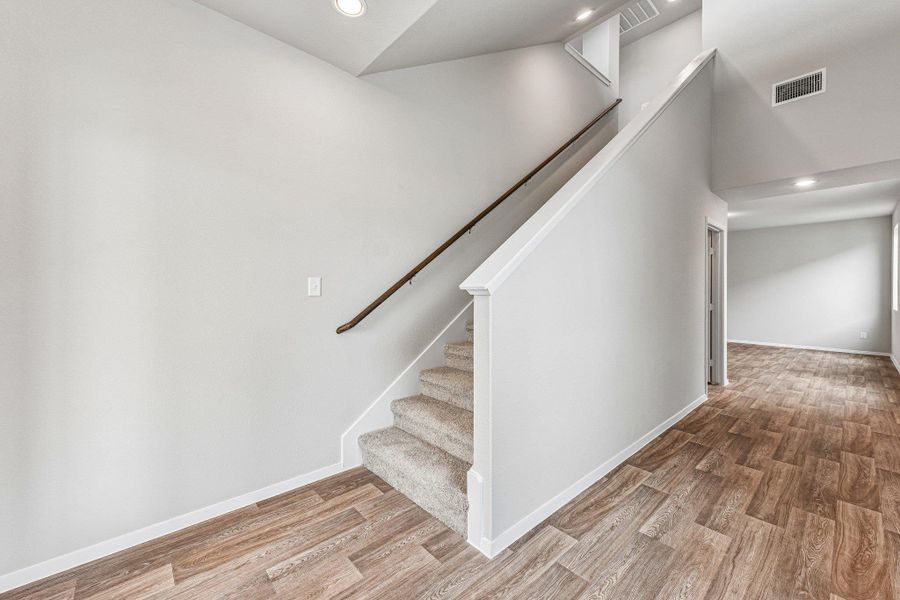 Spacious, unfurnished interior of a new home in Edgebrooke, Pflugerville (Image 15). Spacious, unfurnished interior of a new home in Edgebrooke, Pflugerville (Image 15).
