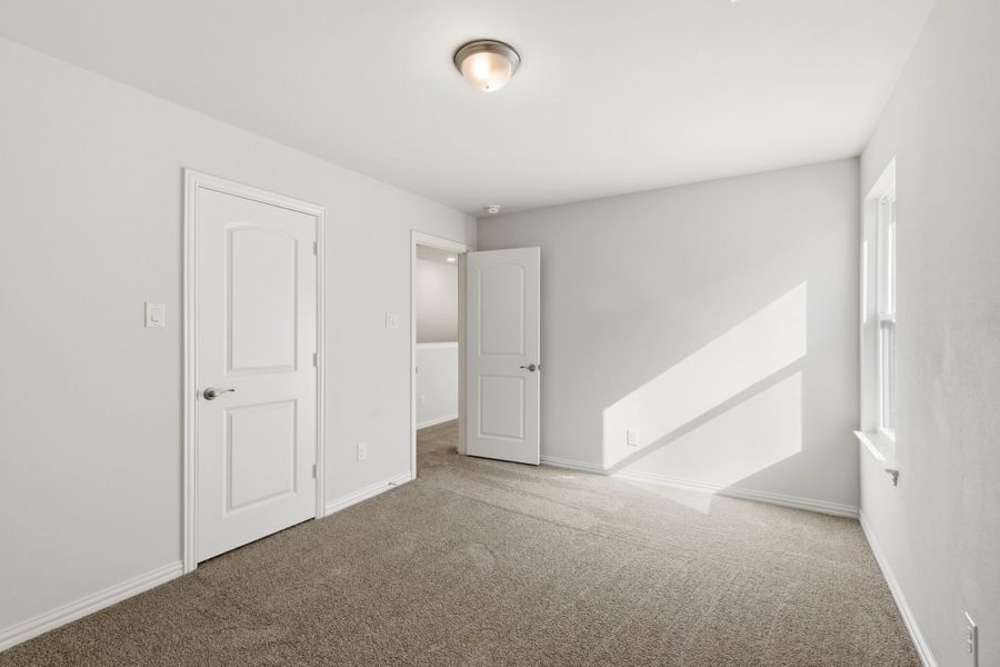 Spacious, unfurnished interior of a new home in Elevon, Lavon (Image 42).