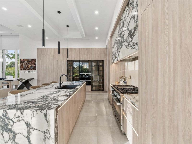 Furnished interior view inside a new home in , Plantation (Image 36).