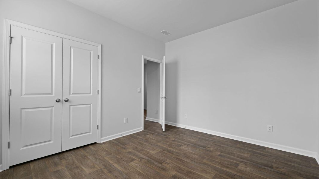 Spacious, unfurnished interior of a new home in Hillcrest, Ravenel (Image 13).