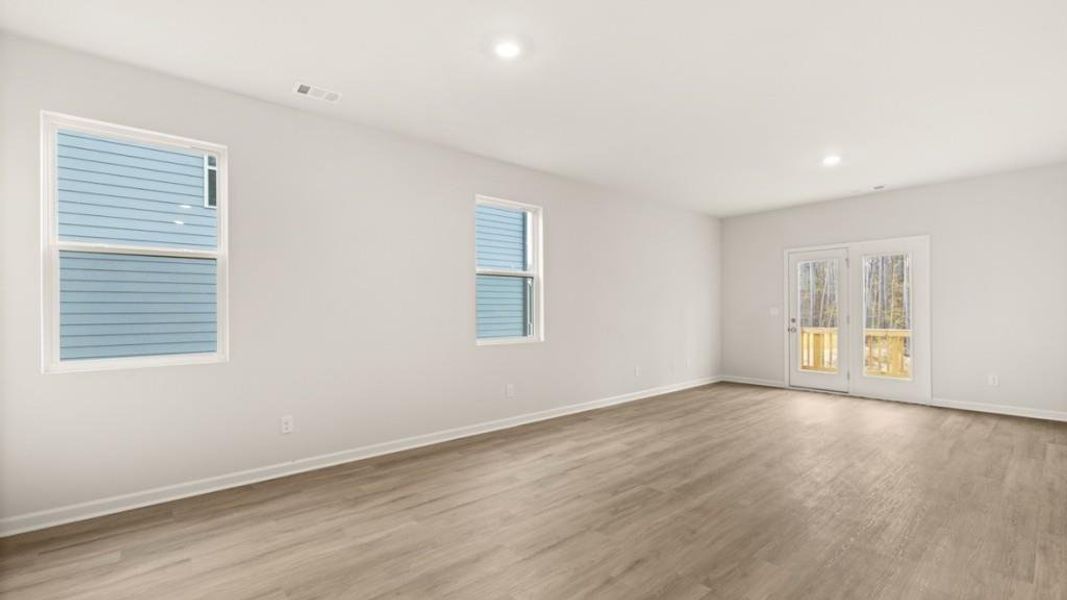 Spacious, unfurnished interior of a new home in Pointe Park, Union City (Image 16).