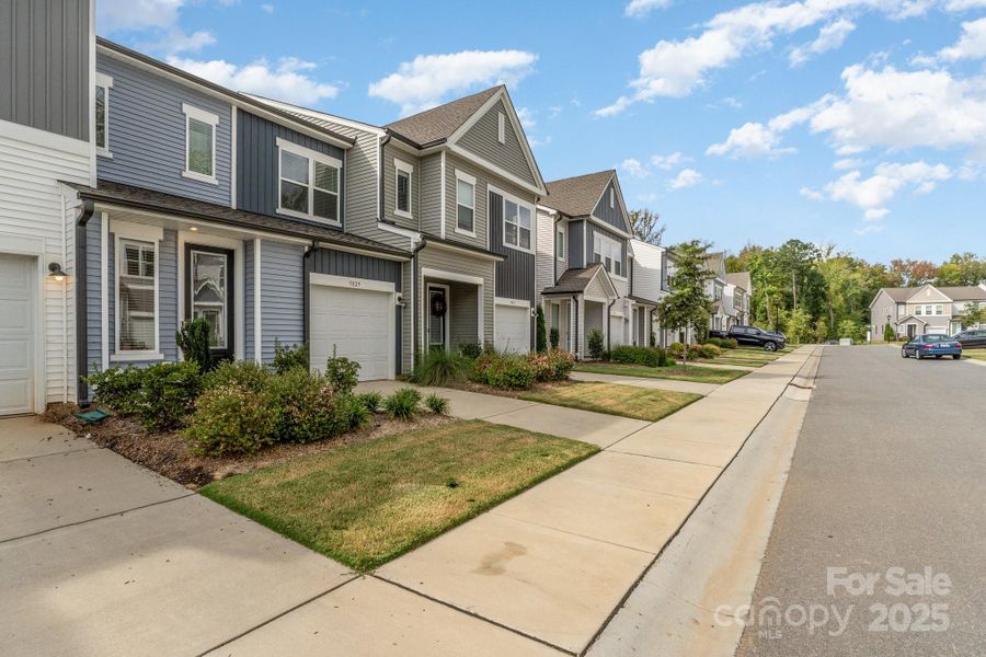 Exterior details and patio area of a home in , Charlotte (Image 18).
