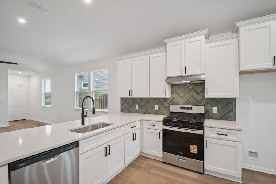 Furnished interior view inside a new home in Porter Country, Buda (Image 5).