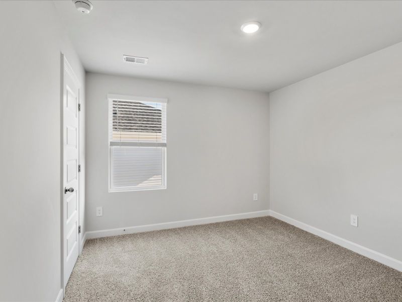 Welcome to the Roswell floorplan at Brayfield Manor - Heritage Collection.