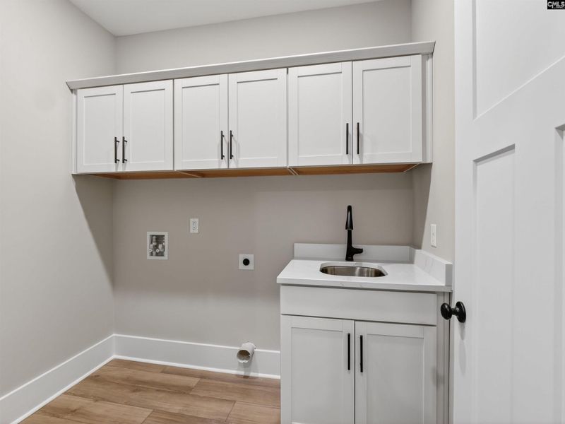 Furnished interior view inside a new home in Collins Cove, Chapin (Image 8).