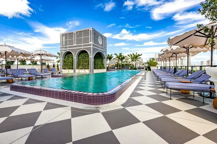 Community amenities in , Miami (Image 21).