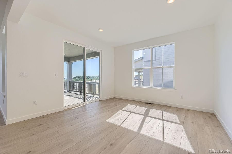 Spacious, unfurnished interior of a new home in Macanta: The Grand Collection, Castle Rock (Image 7).