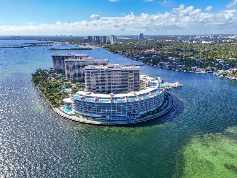 Condo located in Miami, FL showcasing its design and architecture (Image 23). Condo located in Miami, FL showcasing its design and architecture (Image 23).