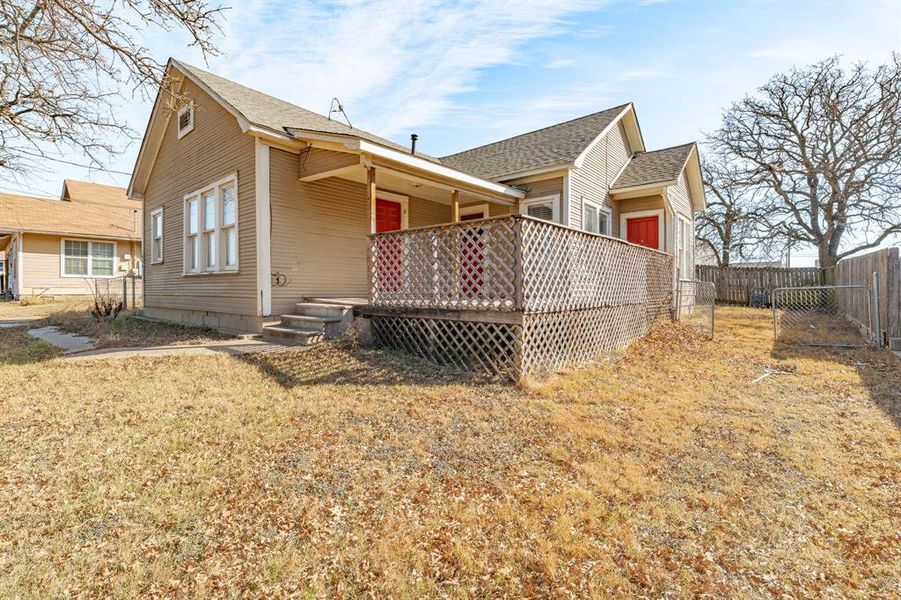 Exterior details and patio area of a home in , Stephenville (Image 4).