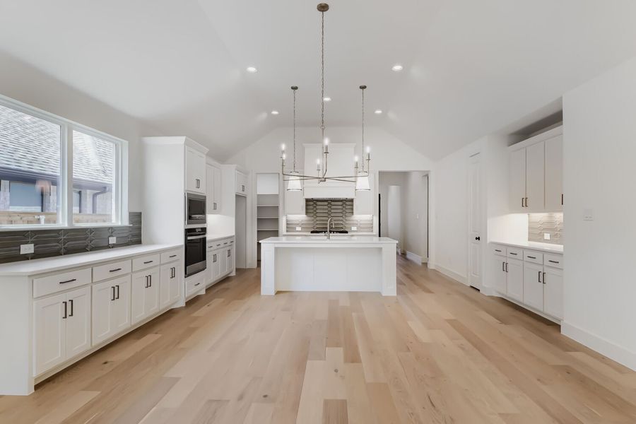 109 Enclave - Dining Areas