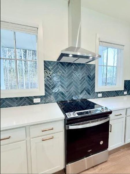 Furnished interior view inside a new home in , Alpharetta (Image 7).