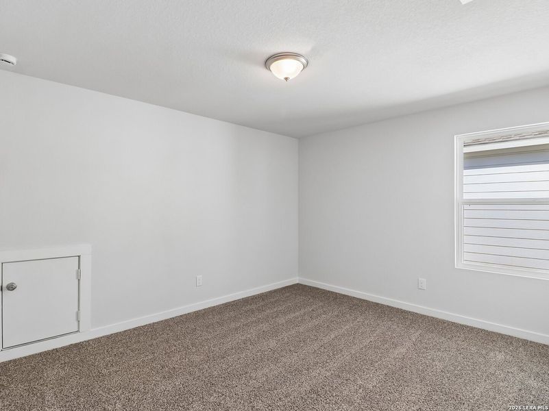 Spacious, unfurnished interior of a new home in Talley Fields, San Antonio (Image 21).