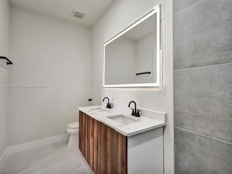 Furnished interior view inside a new home in , Lehigh Acres (Image 10).