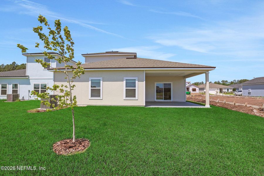 Exterior details and patio area of a home in Diamond Springs, Jacksonville (Image 21).