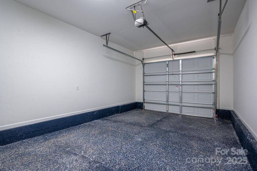 Spacious, unfurnished interior of a new home in , Cherryville (Image 25).