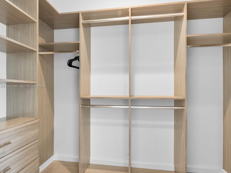 Close-up of interior finishes inside a home in , Marathon (Image 23).