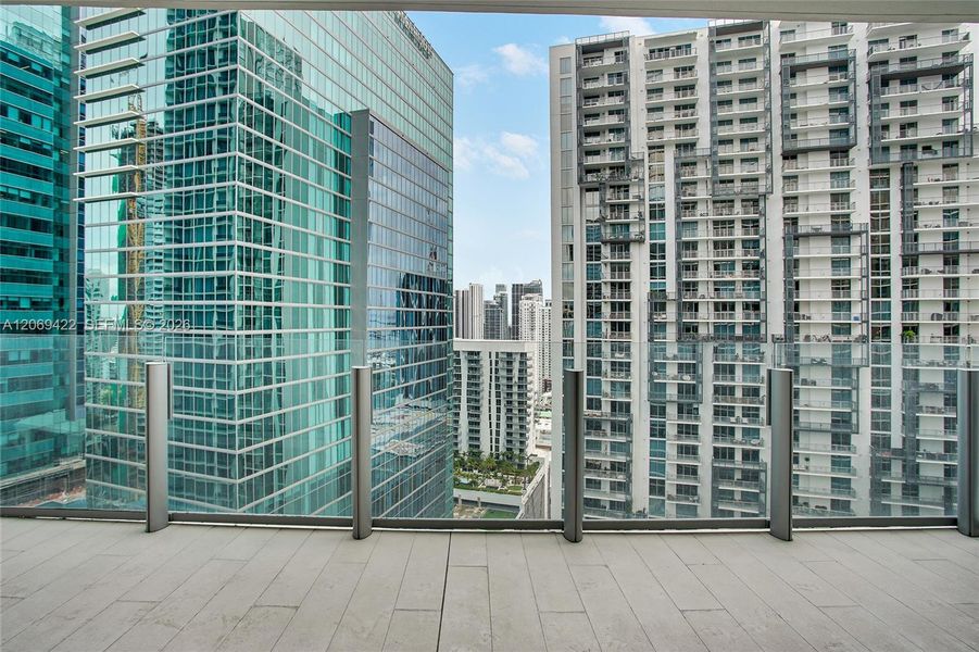 Condo located in Miami, FL showcasing its design and architecture (Image 12). Condo located in Miami, FL showcasing its design and architecture (Image 12).