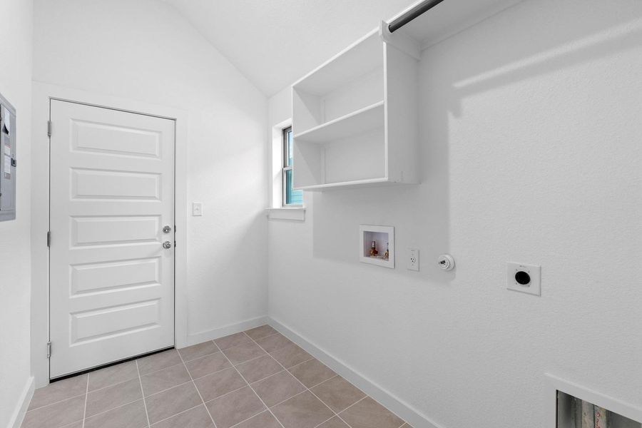 Spacious, unfurnished interior of a new home in Prairie Winds, Hutto (Image 22). Spacious, unfurnished interior of a new home in Prairie Winds, Hutto (Image 22).