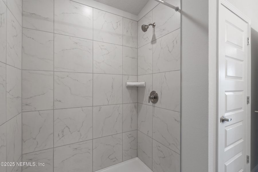 Furnished interior view inside a new home in Summerglen, Jacksonville (Image 5). Furnished interior view inside a new home in Summerglen, Jacksonville (Image 5).