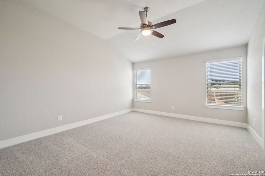 Spacious, unfurnished interior of a new home in Comanche Ridge, San Antonio (Image 19). Spacious, unfurnished interior of a new home in Comanche Ridge, San Antonio (Image 19).