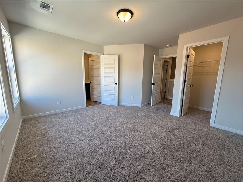 Spacious, unfurnished interior of a new home in The Towns at Auburn Station East, Auburn (Image 11).