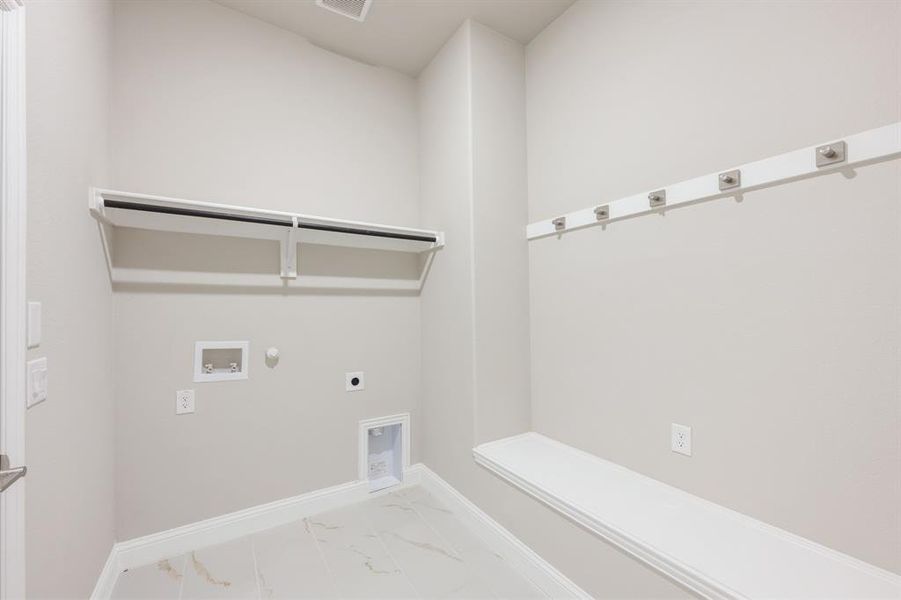 Spacious, unfurnished interior of a new home in Union Park Classic 60, Little Elm (Image 31).