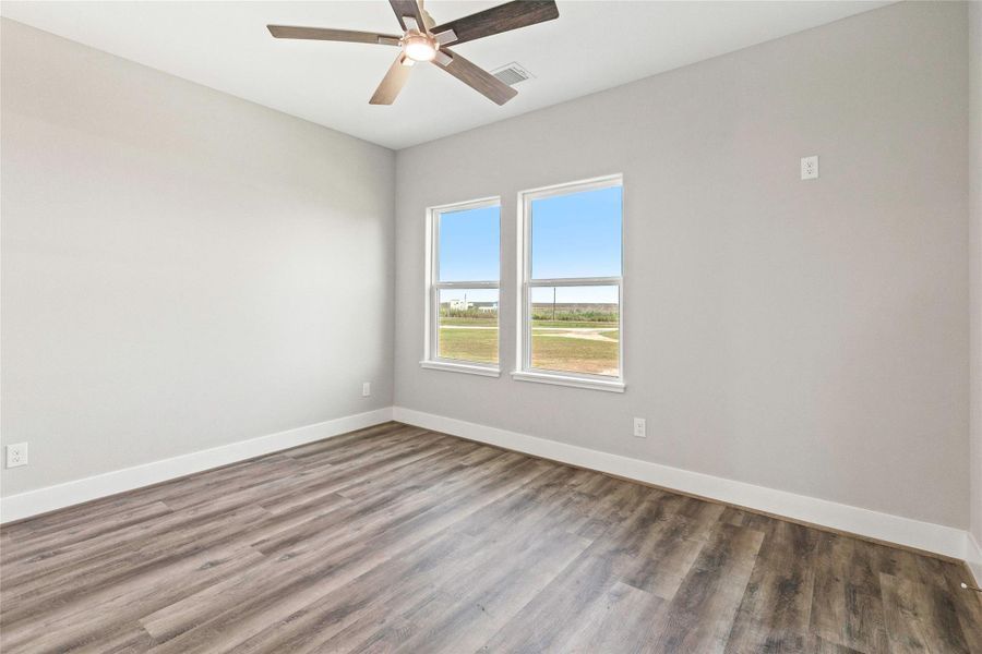 Spacious, unfurnished interior of a new home in , Matagorda (Image 21).