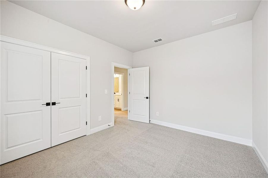 Spacious, unfurnished interior of a new home in River Pointe, Monroe (Image 44).