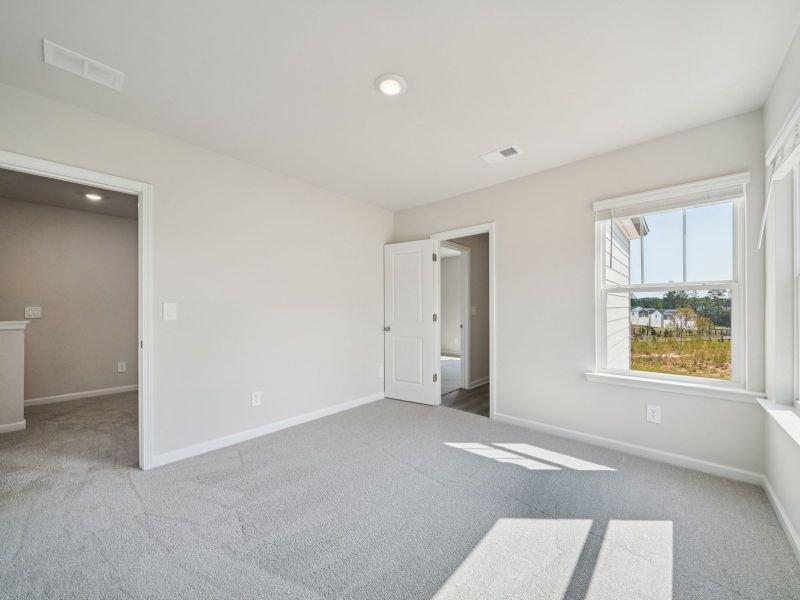 Spacious, unfurnished interior of a new home in Artisan Walk, Fairburn (Image 19). Spacious, unfurnished interior of a new home in Artisan Walk, Fairburn (Image 19).