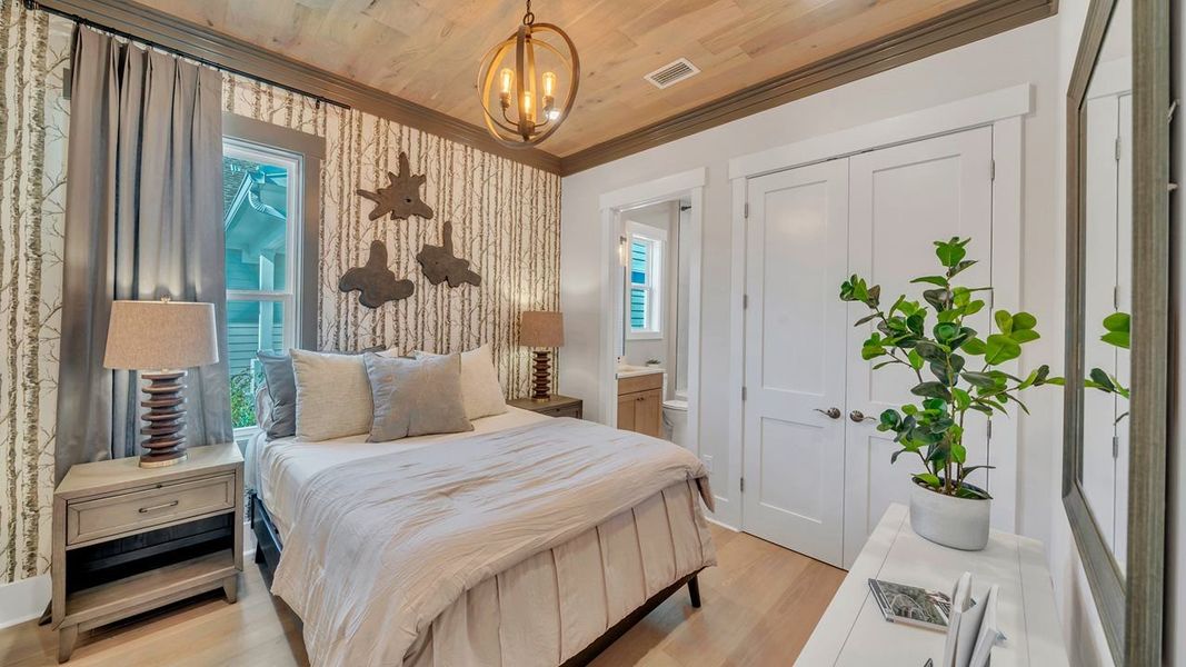 Secondary Suite Secondary Suite