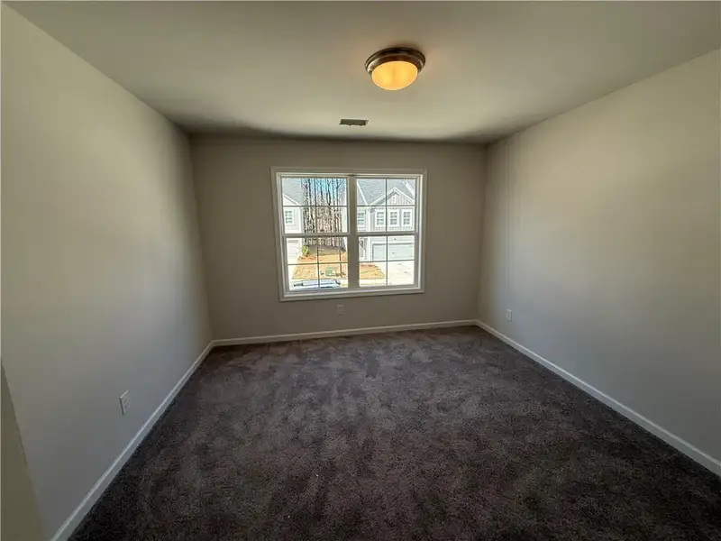 Spacious, unfurnished interior of a new home in Longview Run, Decatur (Image 9).