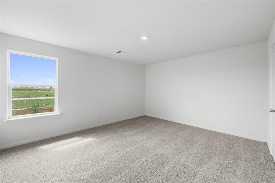 Spacious, unfurnished interior of a new home in Cresson Estates, Cresson (Image 8).