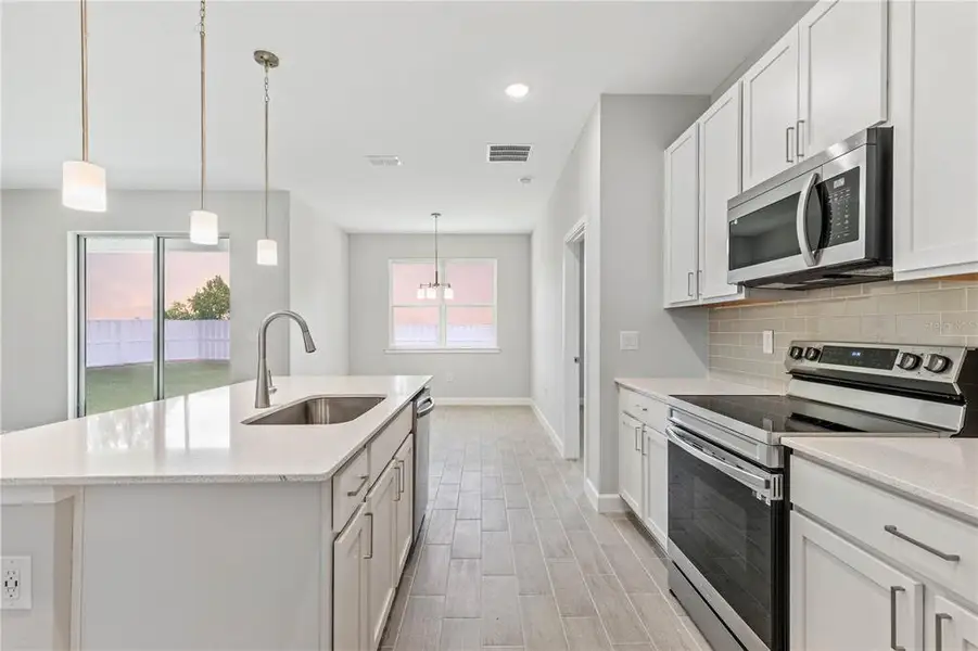 Furnished interior view inside a new home in , Cape Coral (Image 10).