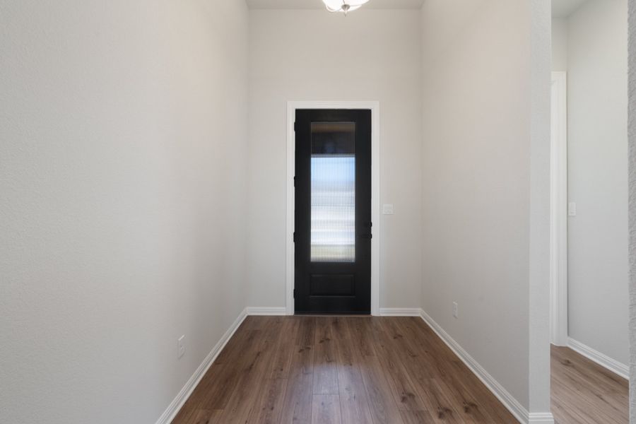 Representative unfurnished interior of a home built from the Sawgrass by Ashton Woods in Berry Creek Highlands, Georgetown (Image 17). Representative unfurnished interior of a home built from the Sawgrass by Ashton Woods in Berry Creek Highlands, Georgetown (Image 17).