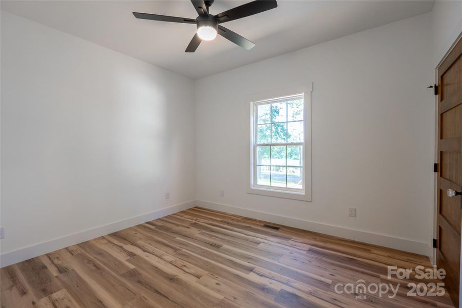 Spacious, unfurnished interior of a new home in , Claremont (Image 16).