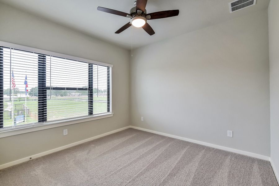 Spacious, unfurnished interior of a new home in Summer Place  35', Montgomery (Image 48).