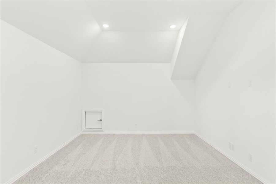 Spacious, unfurnished interior of a new home in Sutton Fields, Celina (Image 31).