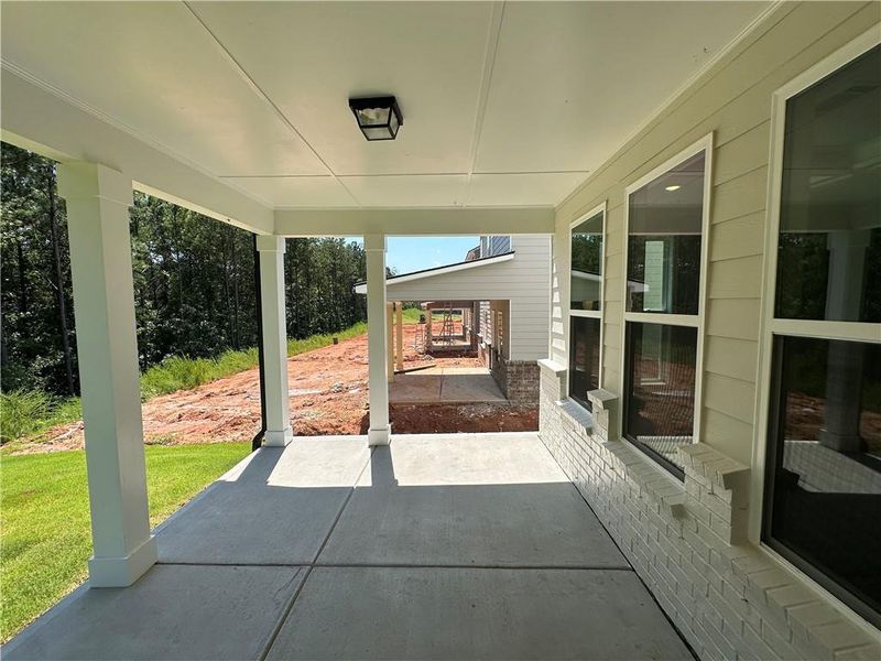 Exterior details and patio area of a home in Kentmere, Auburn (Image 29).