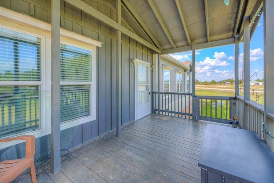 Large covered front porch to enjoy the mornings or evenings!