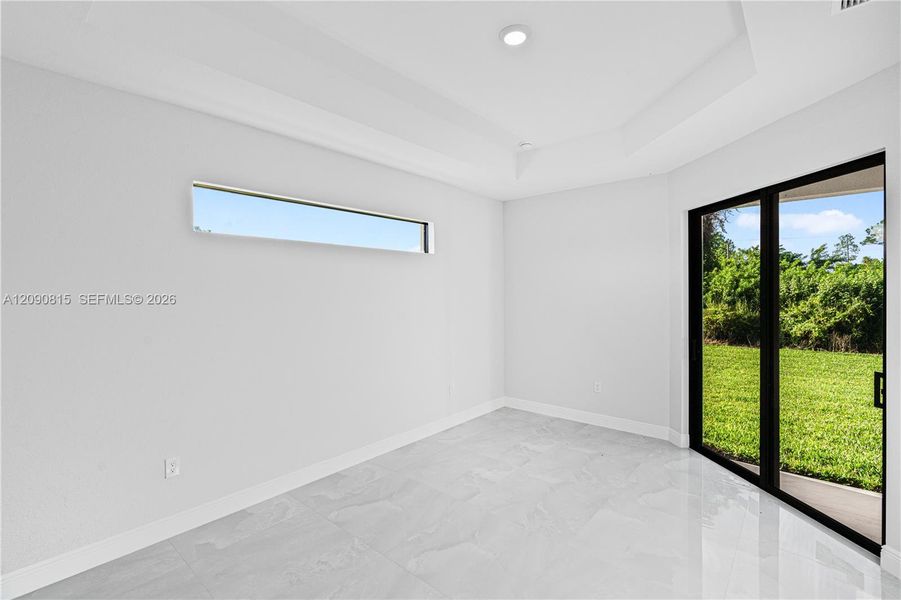 Spacious, unfurnished interior of a new home in , Lehigh Acres (Image 37).