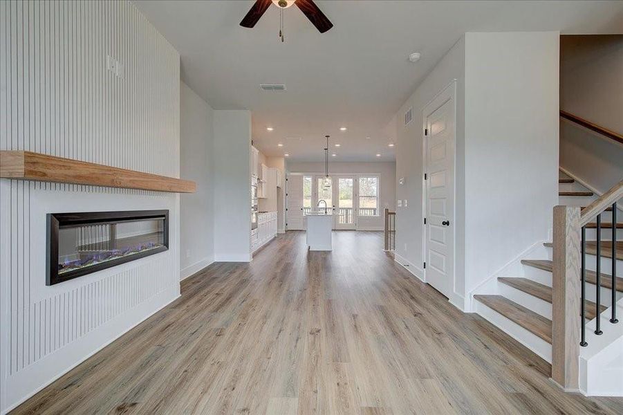 Spacious, unfurnished interior of a new home in Barrett Pointe, Kennesaw (Image 21).