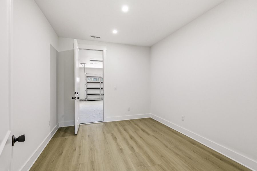 Spacious, unfurnished interior of a new home in , Johns Island (Image 57).