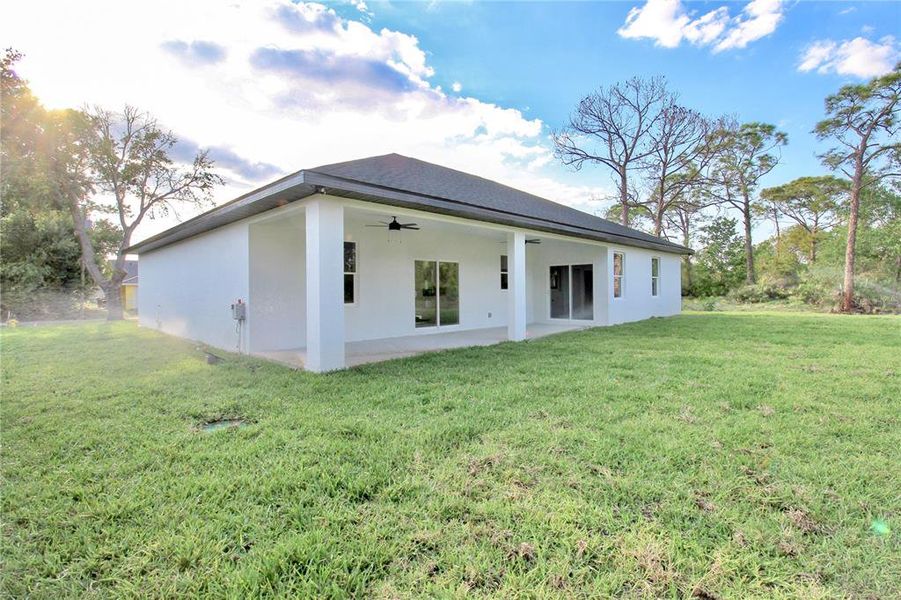 Exterior details and patio area of a home in , Sebring (Image 4).
