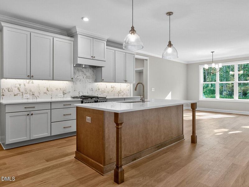 014-1280x960-kitchen