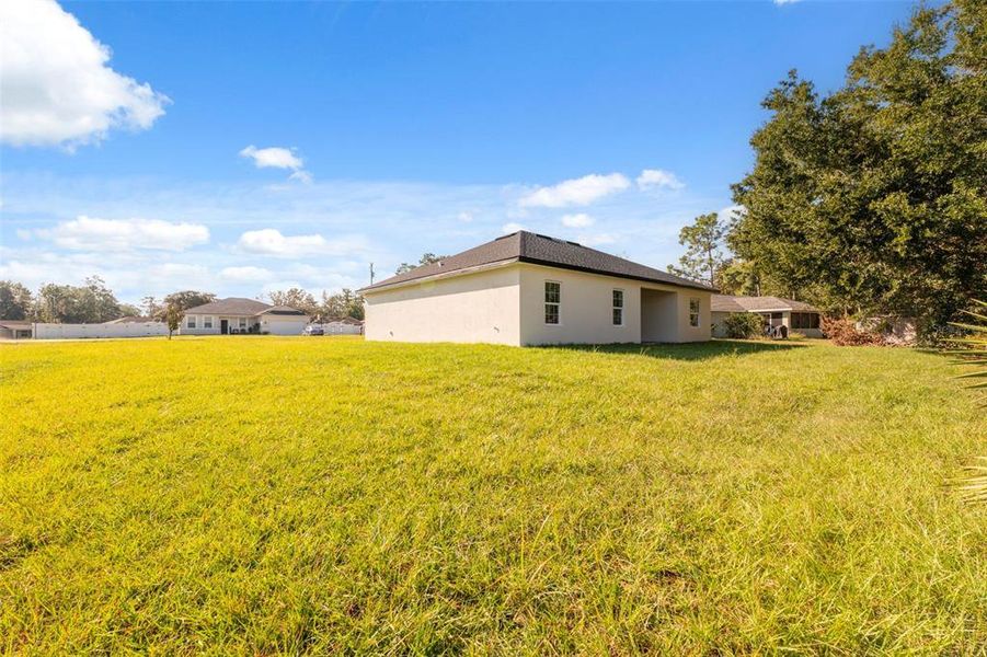 Exterior details and patio area of a home in , Ocala (Image 23).