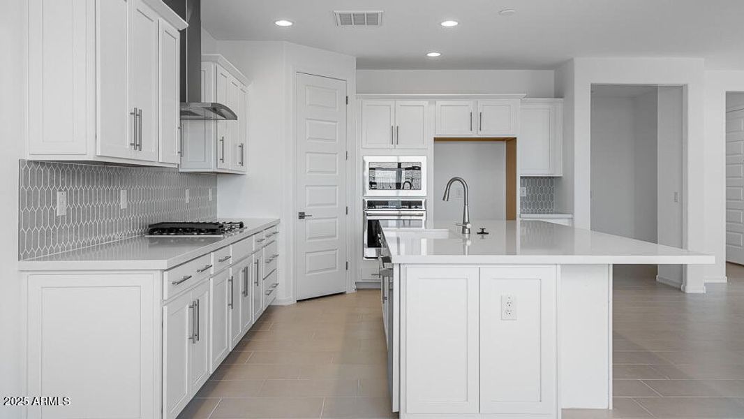 hj-az-phoenix-lucero-discovery-sienna-lo