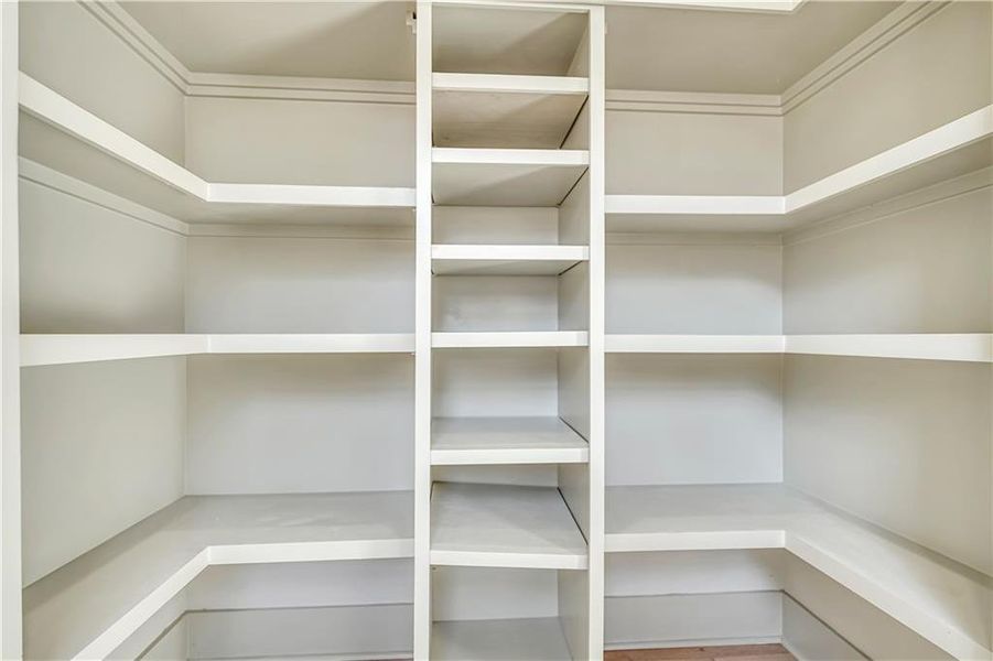 Spacious, unfurnished interior of a new home in , Athens (Image 31).