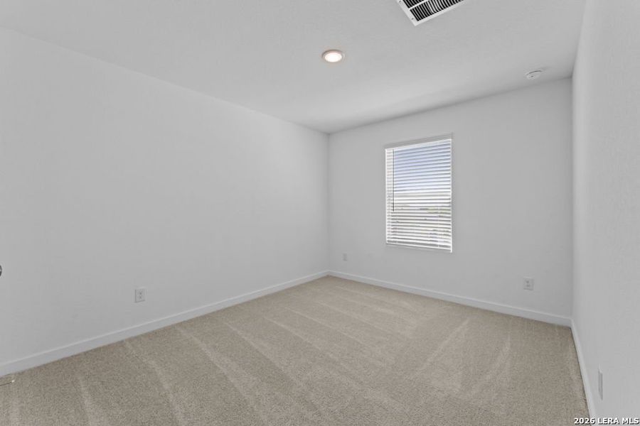 Spacious, unfurnished interior of a new home in Espada, San Antonio (Image 30).