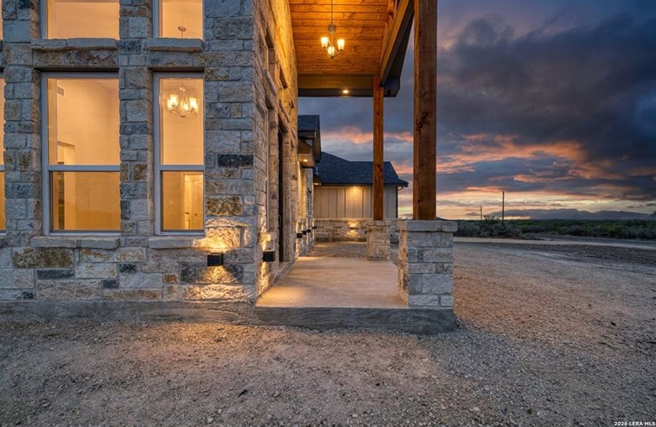 Exterior details and patio area of a home in , Uvalde (Image 3).
